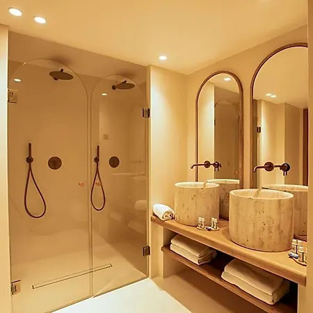 Tinah Saint-tropez فندق 4*