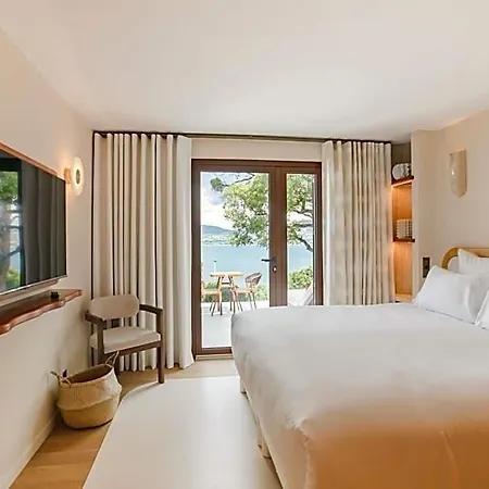 Tinah Saint-tropez فندق 4*